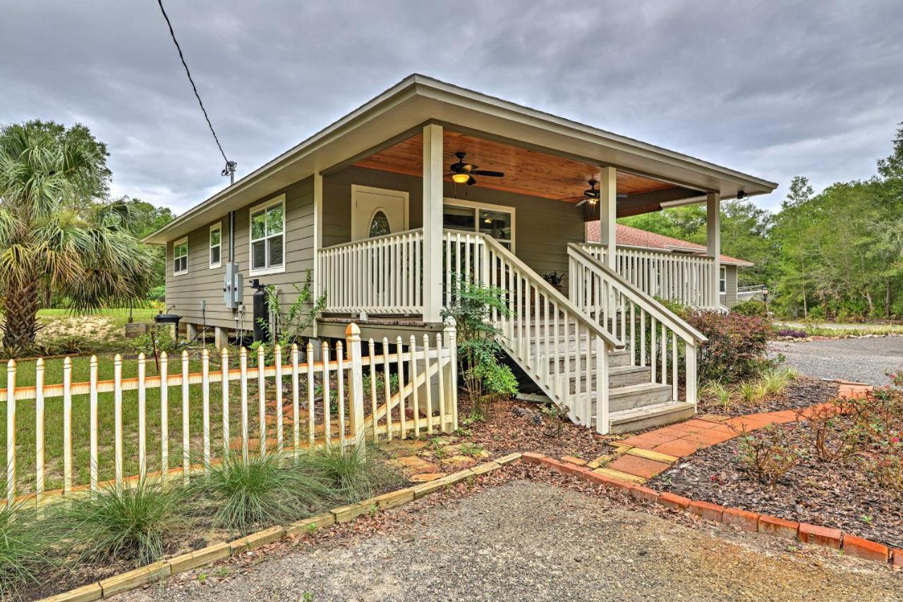 Crystal River Cottage On 1 Acre With Deck And Porch! Yankeetown Bagian luar foto