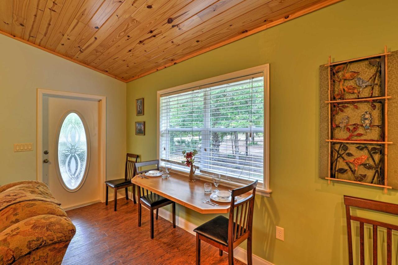 Crystal River Cottage On 1 Acre With Deck And Porch! Yankeetown Bagian luar foto