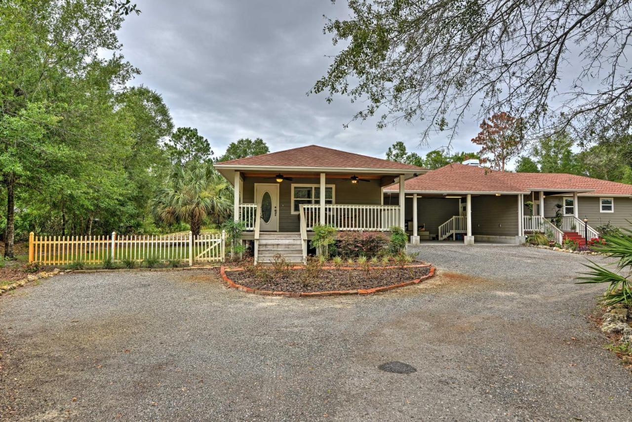 Crystal River Cottage On 1 Acre With Deck And Porch! Yankeetown Bagian luar foto