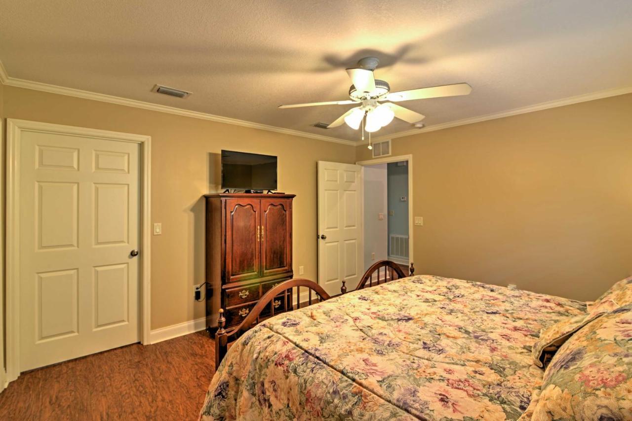 Crystal River Cottage On 1 Acre With Deck And Porch! Yankeetown Bagian luar foto