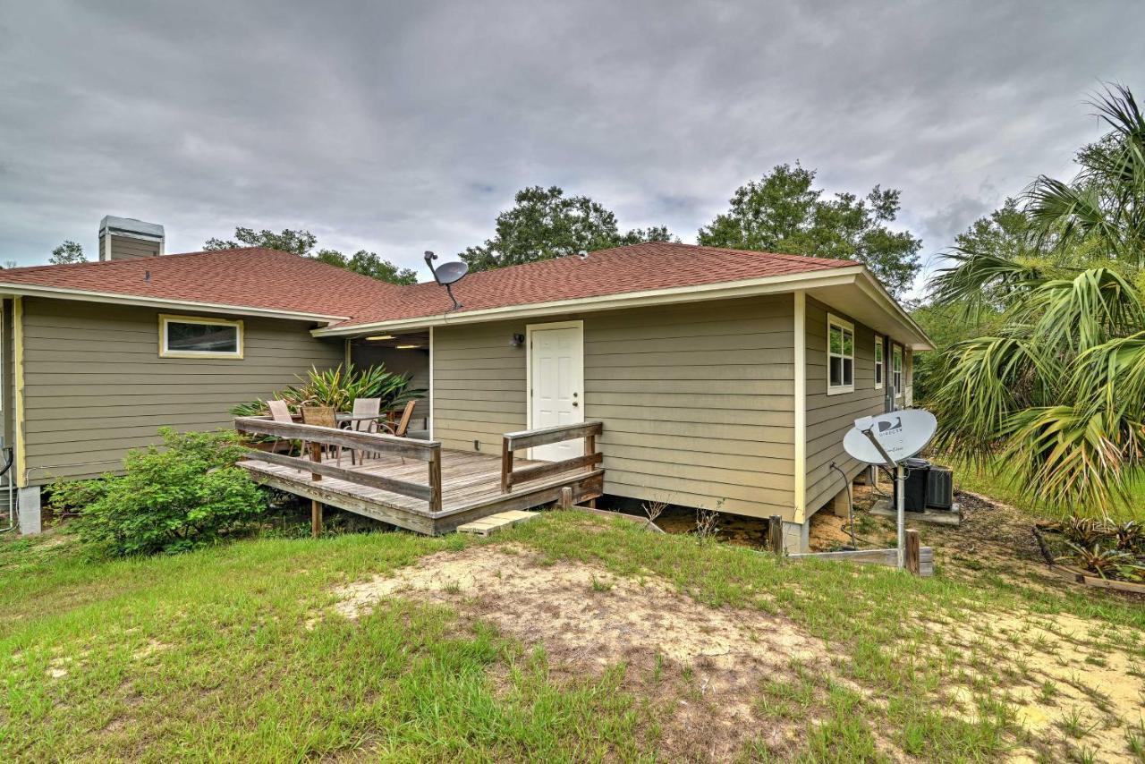 Crystal River Cottage On 1 Acre With Deck And Porch! Yankeetown Bagian luar foto